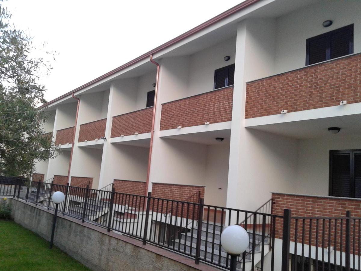 Residence Gualtieri Sant'Andrea Apostolo dello Ionio Exterior photo
