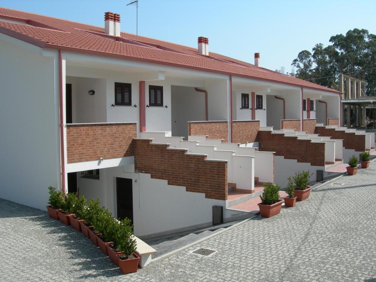 Residence Gualtieri Sant'Andrea Apostolo dello Ionio Exterior photo